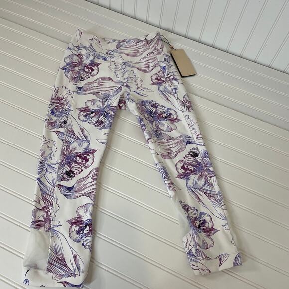 NWT Calia by Carrie Underwood Essential Mesh Capris in Multi Etched Floral Sz S - Picture 1 of 8